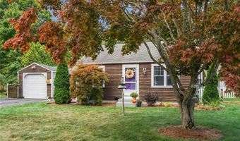 73 Penguin Ave, Warwick, RI 02818