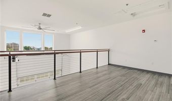 55 John Clarke Rd 3, Middletown, RI 02842