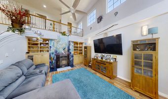 217 MARINE Dr, Brookings, OR 97415