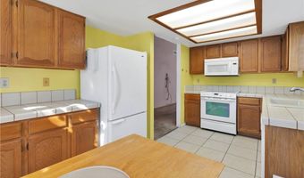 11714 Oak St, Apple Valley, CA 92308