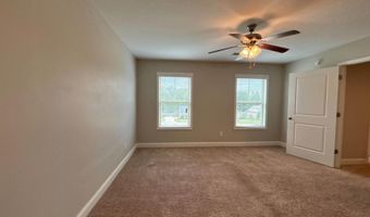 108 Hackamore Ln, Camden, SC 29020