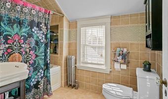 26 Keith Ave, Cranston, RI 02910