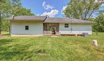 628 E Sand Hollar Rd, Bloomfield, IN 47424