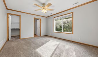1002 Poe Ave, Ames, IA 50014
