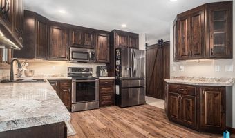 1212 E Cedar St, Brandon, SD 57005