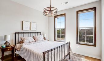43404 FIFEVILLE Sq, Ashburn, VA 20148
