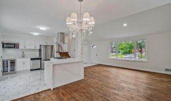 9831 SINGLETON Dr, Bethesda, MD 20817