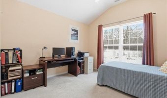 1105 Chapel St, Baldwin City, KS 66006