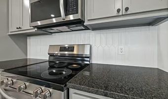 2018 Yellowstone Dr, Barling, AR 72903