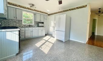 19 HICKORY Ln, Dover, DE 19904