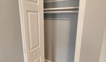 307 DOLPHIN St 2E, Baltimore, MD 21217
