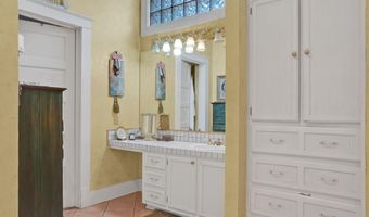 197 West, Batesville, MS 38606