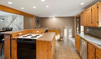 253 Aero Ln, Bigfork, MT 59911