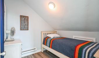 3 W 12 St, Barnegat Light, NJ 08006
