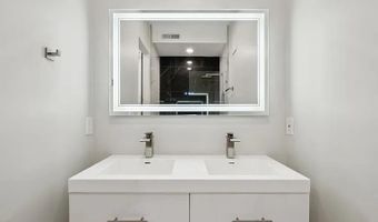 2213 M St NE 9, Washington, DC 20002