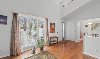 2050 Chalmers Dr, Ann Arbor, MI 48104