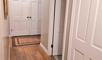 6 Blue Spruce Dr, Coventry, RI 02816