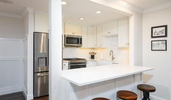 816 Wedgewood Cir, Belford, NJ 07718