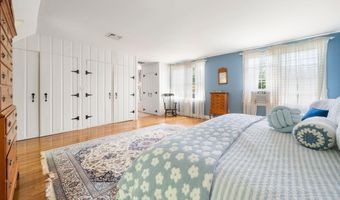 50 0 Indian Trl, Barnstable, MA 02630
