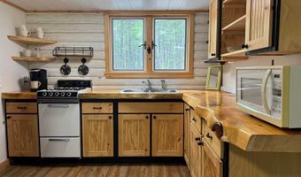 6 Maple Dr, Abbot, ME 04406