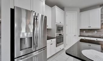 606 WINTERSIDE Dr, Apollo Beach, FL 33572