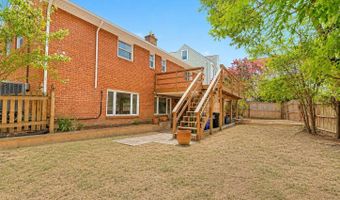 2512 N KENILWORTH St, Arlington, VA 22207