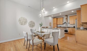 66 FRANKLIN St #418, Annapolis, MD 21401