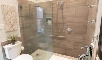 9307 Oak Trl, Ashland, VA 23005