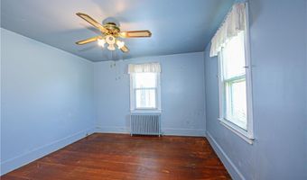 117 Wolcott Ave, Middletown, RI 02842