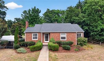 203 Ridgecrest Rd, Asheboro, NC 27203
