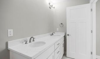 1315 N 159th St, Basehor, KS 66007