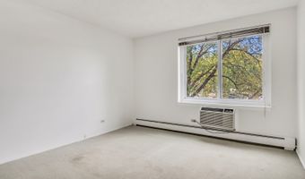 1107 S Old Wilke Rd 201, Arlington Heights, IL 60005