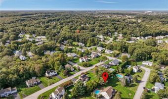 18 Quail Ridge Rd, Cranston, RI 02921
