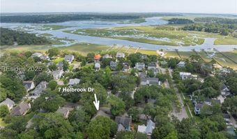 7 Holbrook Dr, Beaufort, SC 29902