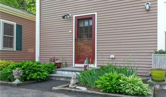 97 Narragansett Ave C4, Newport, RI 02840
