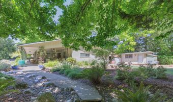 520 Helman St, Ashland, OR 97520