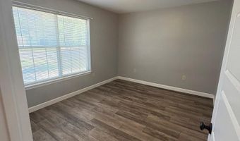 107 107 Peachtree St, Baxley, GA 31513