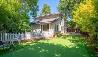 2318 S Hampton Cir, Santa Rosa, CA 95401