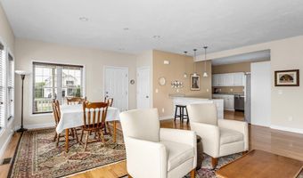 4 Candlelight Ln, Bellingham, MA 02019