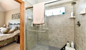 355 Connecticut Cir, Indianapolis, IN 46217