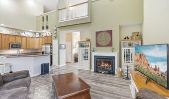 8 Meadowbrook Aly, Barnegat, NJ 08005