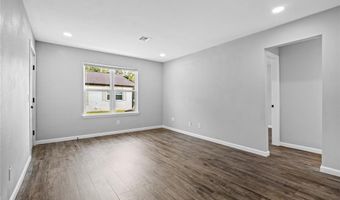 1306 SE C St, Bentonville, AR 72712