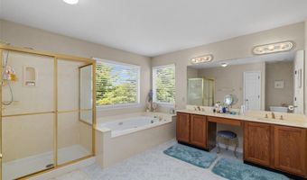 403 Arbor Glen Dr, Ballwin, MO 63021