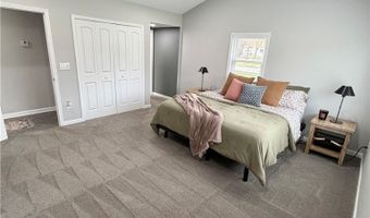 1301 N Main St, Amherst, OH 44001