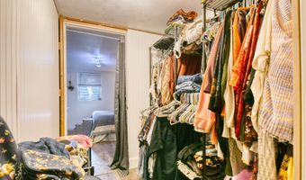 424 E DARWIN St, Athena, OR 97813