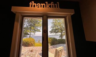 11 Tozier St, Belfast, ME 04915