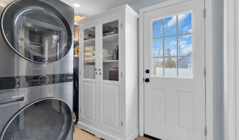 375 E BARNEGAT Ave, Bayville, NJ 08721