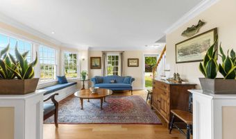 110 Commerce Rd, Barnstable, MA 02630