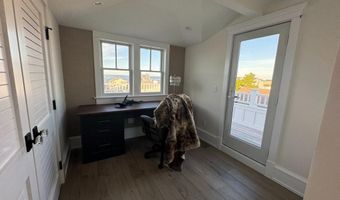 281 7TH St, Avalon, NJ 08202