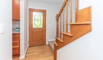 2728 Kimberley Rd, Ann Arbor, MI 48104